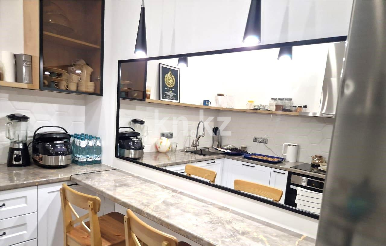 Продажа 4-комнатной квартиры, 90 м², ул. Момышулы в Караганде - фото 9