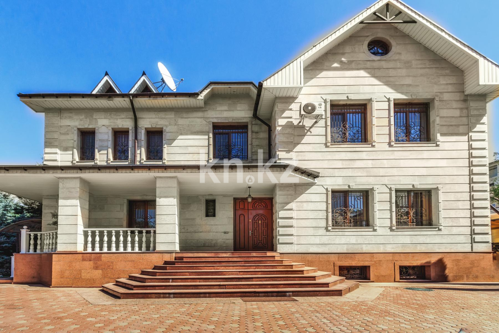 Продажа 7-комнатного дома, 477 м², ул. Рауан в Алматы