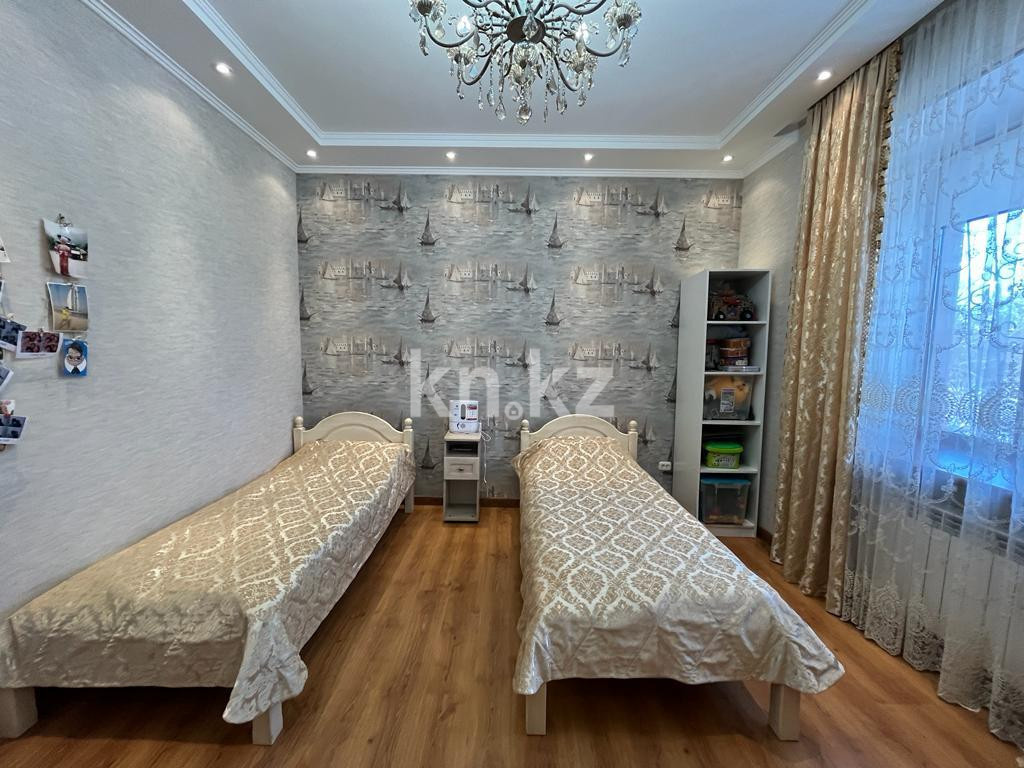 Продажа 4-комнатной квартиры, 135 м², ул. Лободы в Караганде - фото 3
