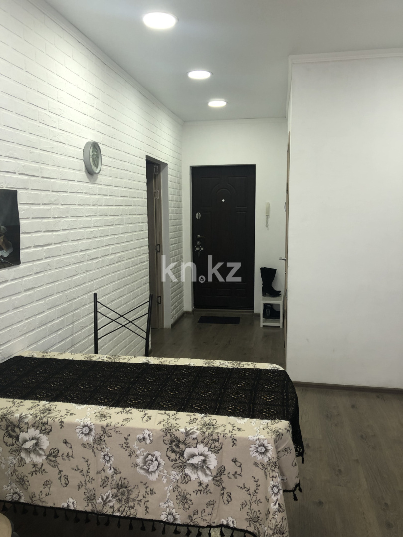 Продажа 1-комнатной квартиры, 41 м², ул. Сарыарка, дом  6 в Караганде - фото 9