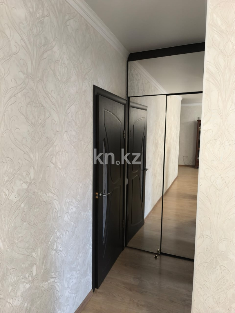 Продажа 4-комнатной квартиры, 95.2 м², ул. Ермекова, дом  81 в Караганде - фото 5