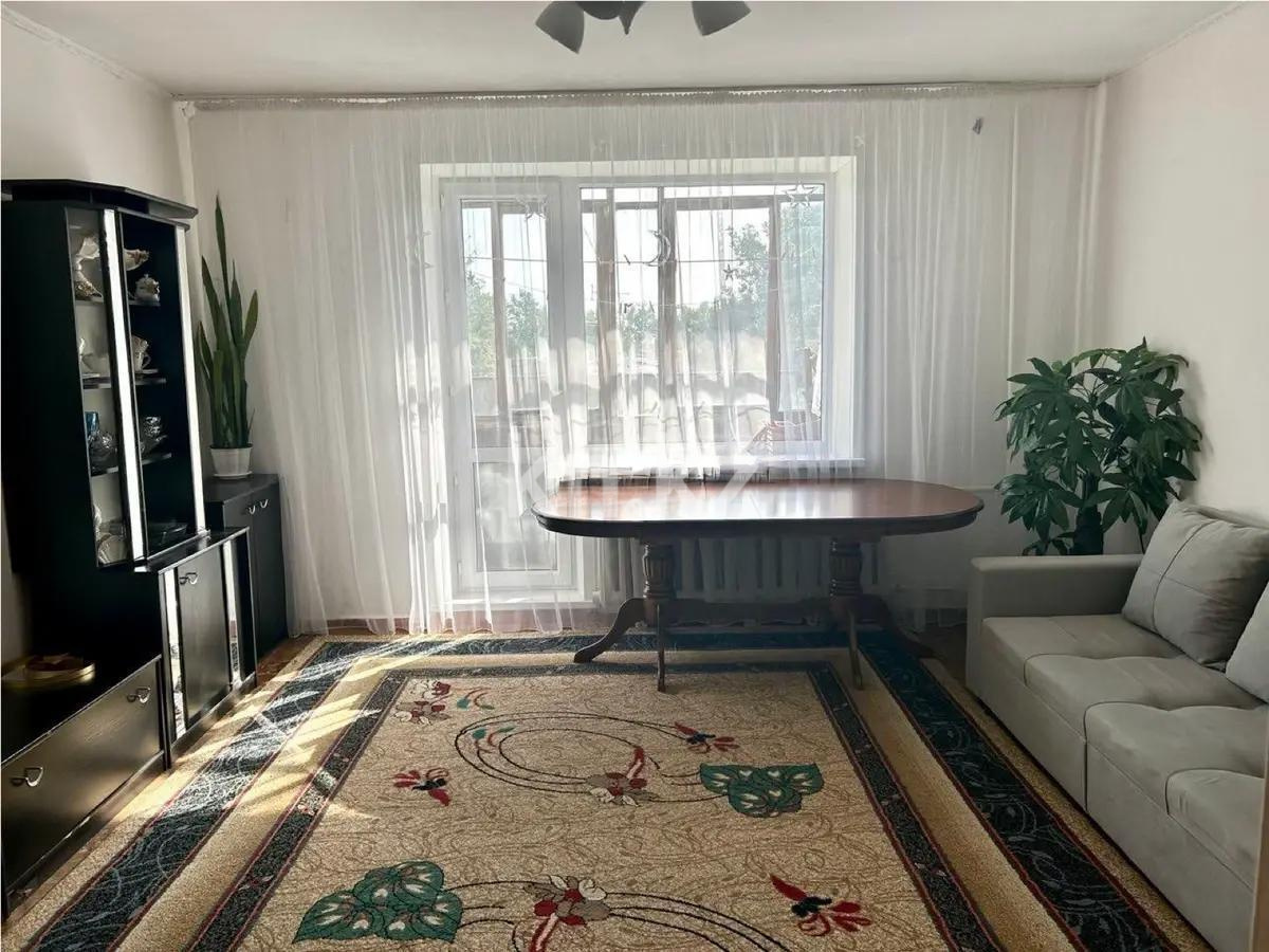 Продажа 4-комнатной квартиры, 77 м² в Караганде