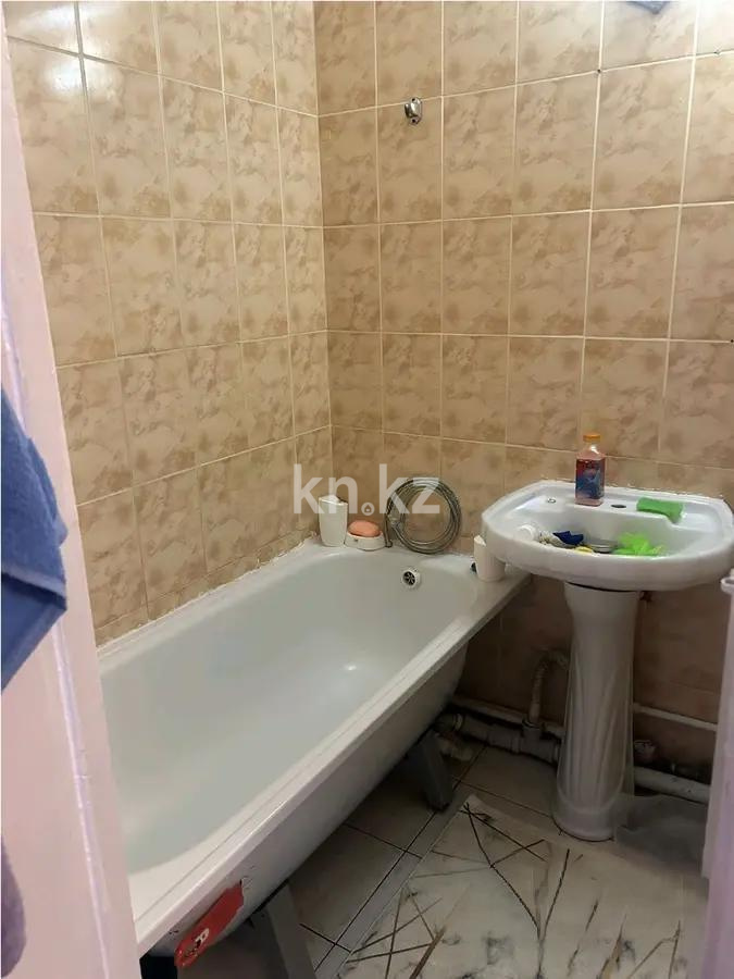 Продажа 1-комнатной квартиры, 32 м², ул. Муканова, дом  8 в Караганде - фото 3