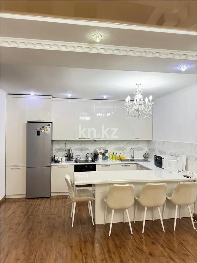 Продажа 3-комнатной квартиры, 102 м², ул. Иманова, дом  26 в Астане - фото 5