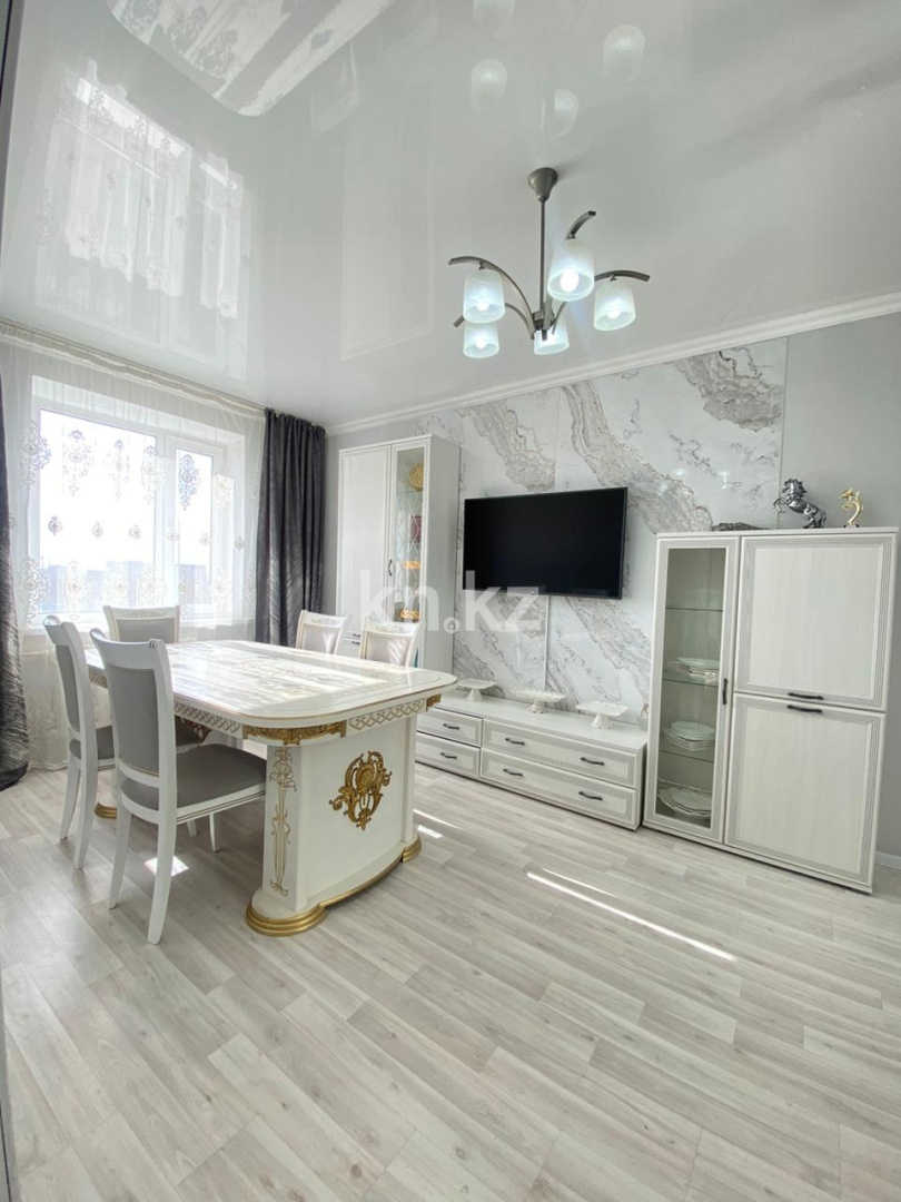 Продажа 4-комнатной квартиры, 87 м² в Караганде