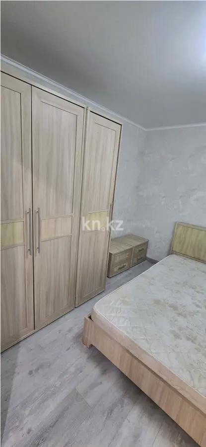 Продажа 3-комнатной квартиры, 50 м², 23-й мкр., дом  36 в Караганде - фото 3