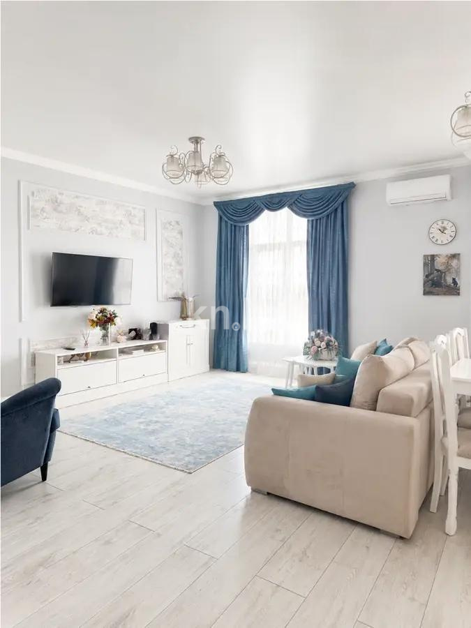 Продажа 2-комнатной квартиры, 63 м² в Караганде