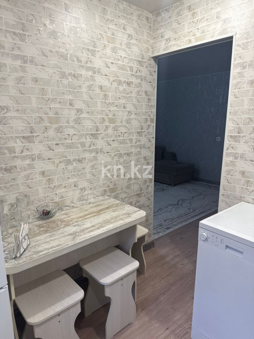 Аренда 2-комнатной квартиры посуточно, 47 м², ул. Кайсенова, дом  119 в Усть-Каменогорске - фото 5
