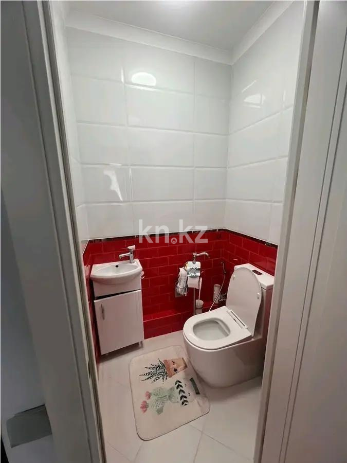 Продажа 2-комнатной квартиры, 70 м², пр. Райымбека, дом  210/7 в Алматы - фото 5