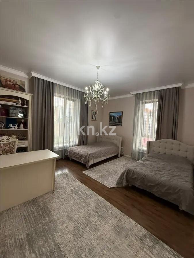Продажа 4-комнатной квартиры, 214 м² в Астане - фото 3