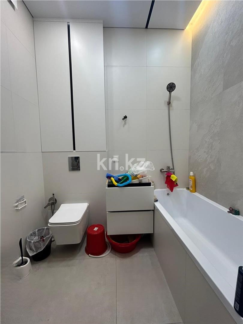 Продажа 4-комнатной квартиры, 131.4 м² в Астане - фото 14