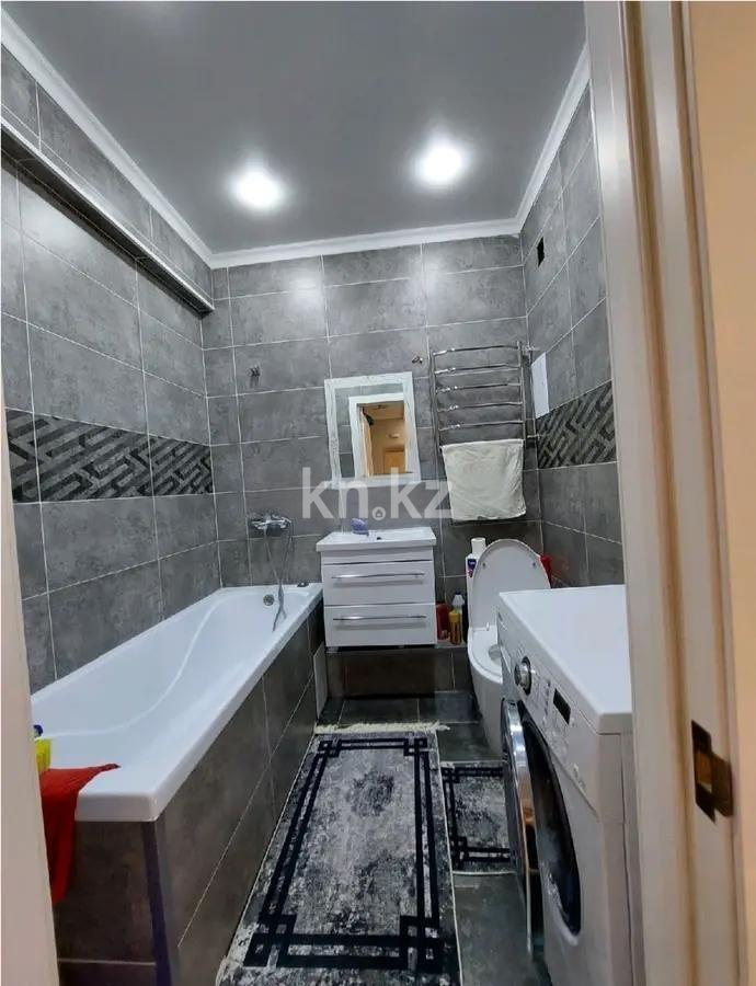 Продажа 2-комнатной квартиры, 65 м², ул. Жунисова, дом  14/18 в Алматы - фото 3