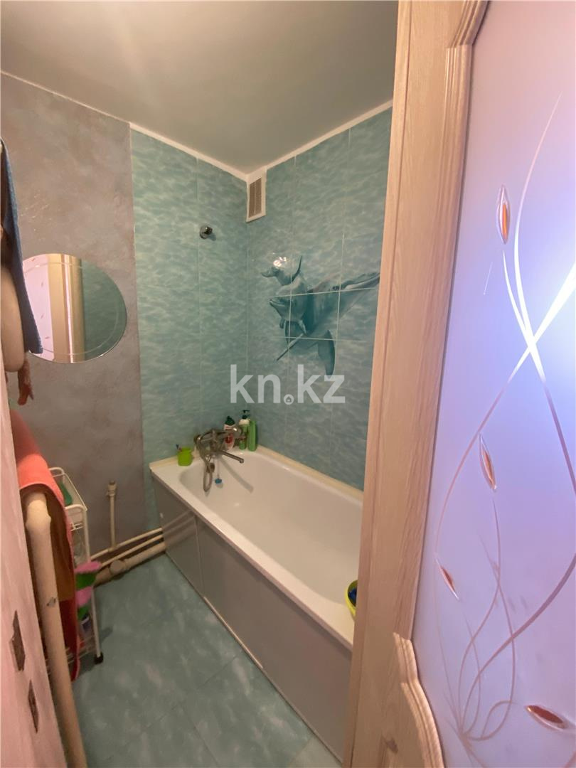 Продажа 4-комнатной квартиры, 61 м², ул. Язева в Караганде - фото 13
