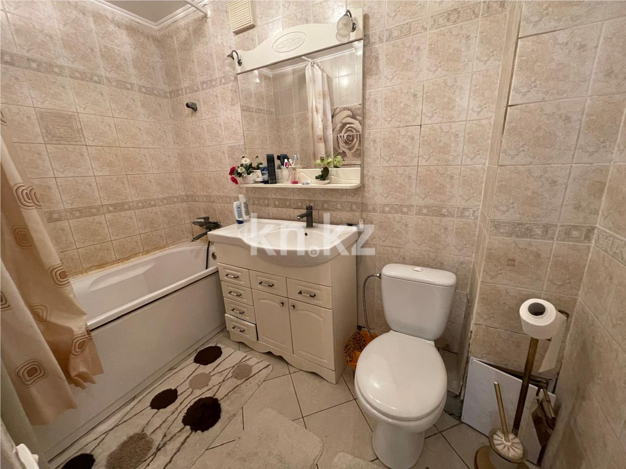 Продажа 4-комнатной квартиры, 76 м², пр. Республики в Караганде - фото 11