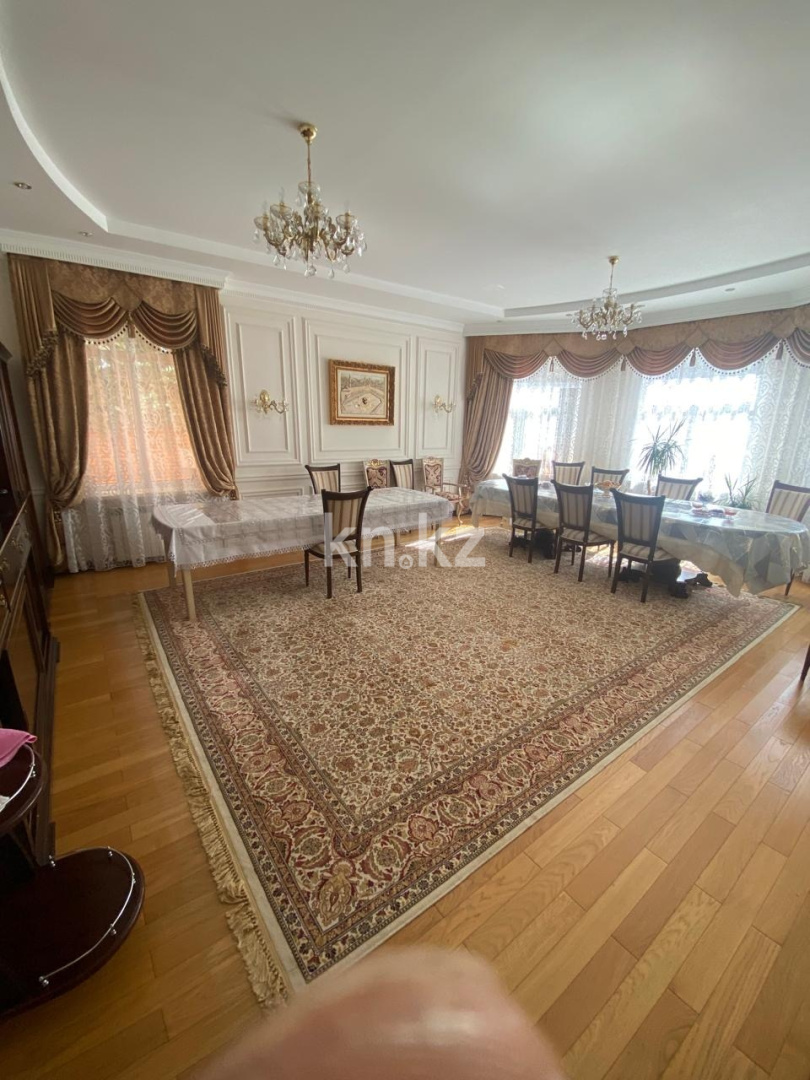 Аренда 10-комнатного дома, 600 м² в Астане - фото 12