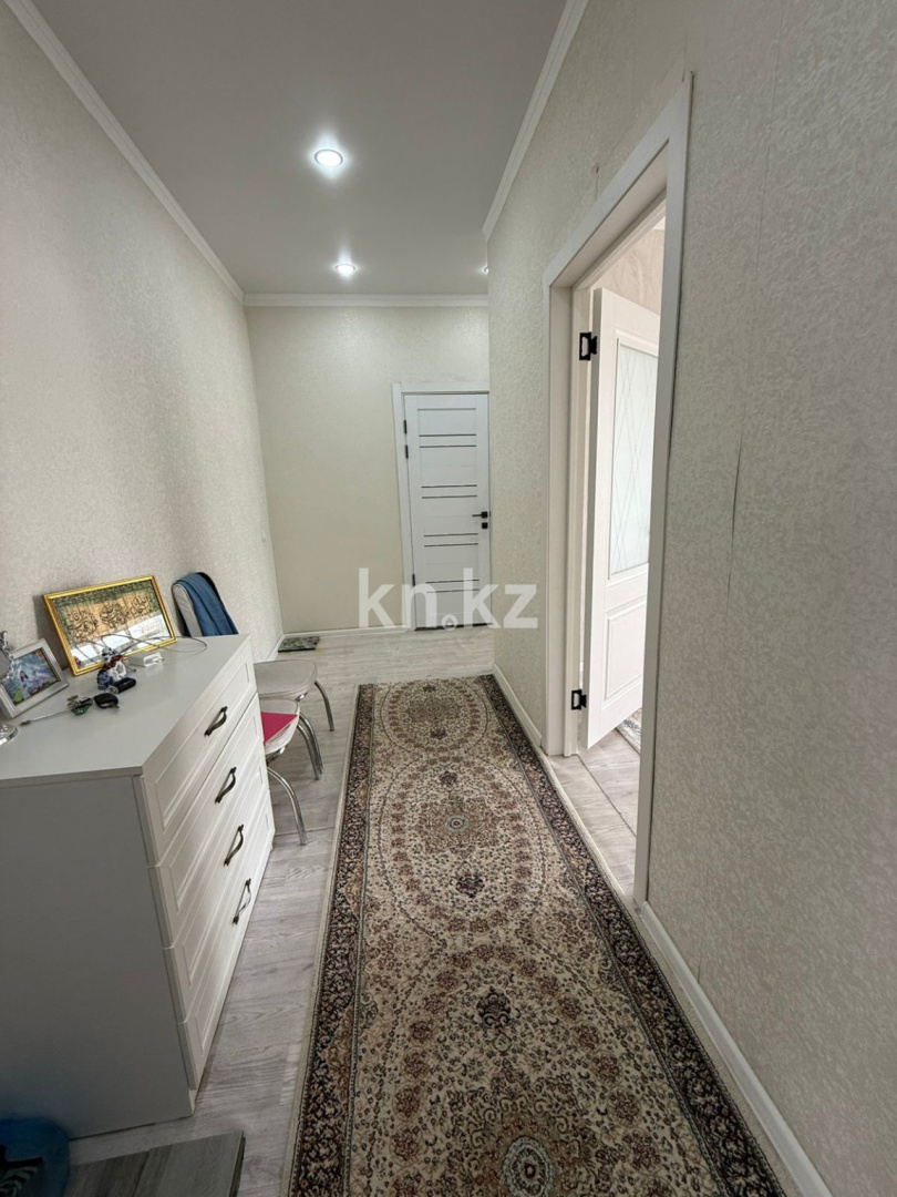 Продажа 2-комнатной квартиры, 62.8 м² в Уральске - фото 5