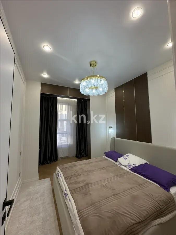 Продажа 2-комнатной квартиры, 70.6 м² в Алматы - фото 2