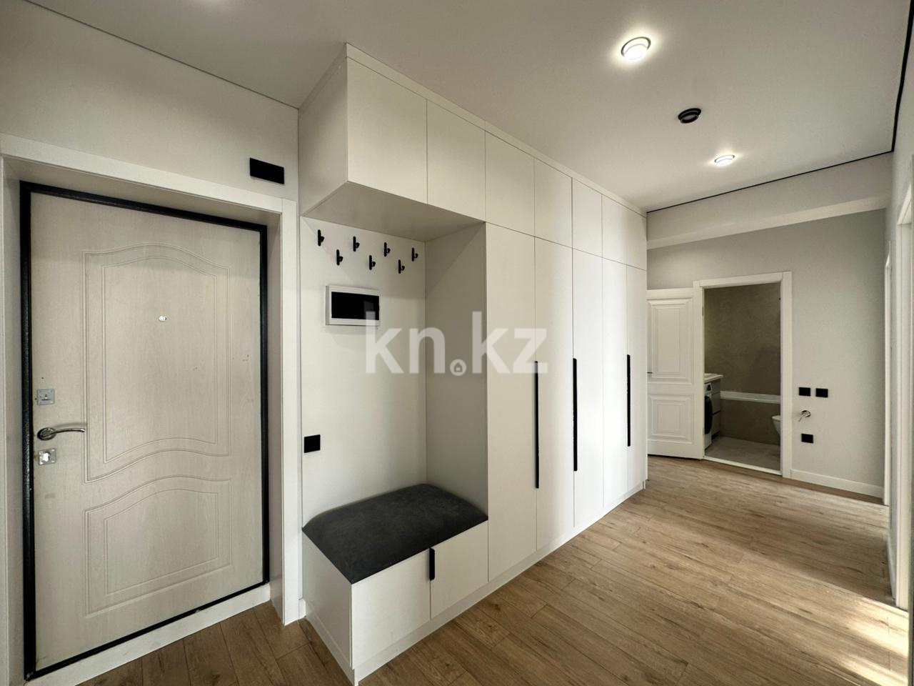 Продажа 2-комнатной квартиры, 68 м² в Алматы - фото 11