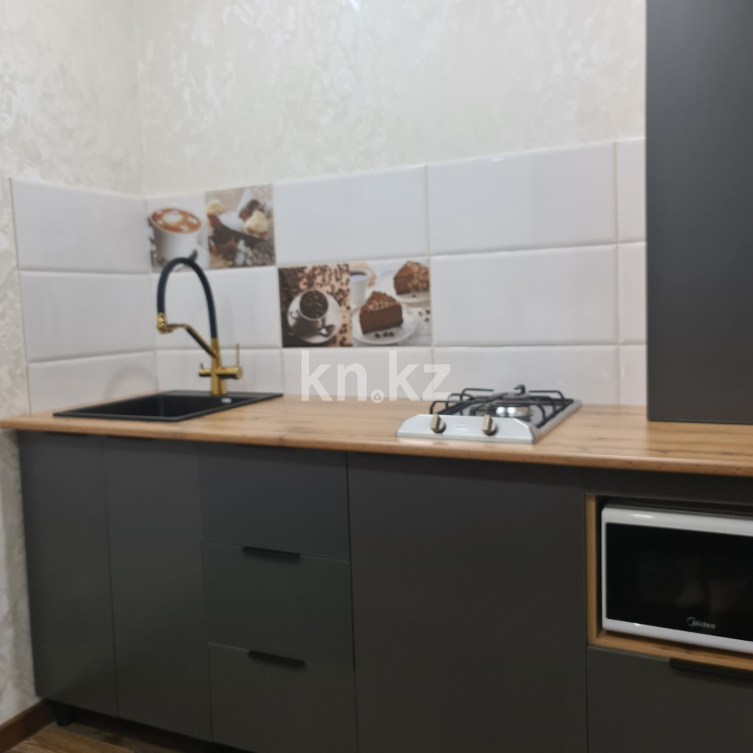 Аренда 2-комнатной квартиры посуточно, 45 м², ул. Комиссарова, дом  26 в Караганде - фото 13