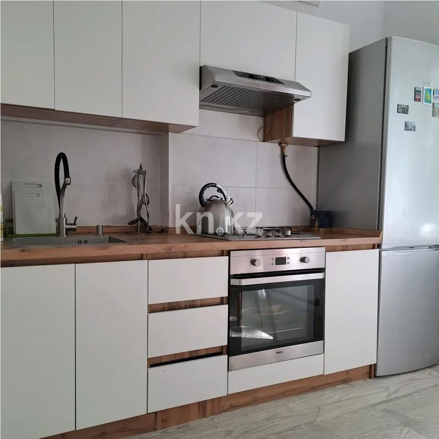 Продажа 3-комнатной квартиры, 72 м², ул. Богенбай батыра, дом  169 в Алматы - фото 3