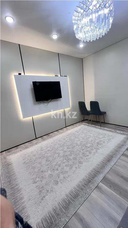 Продажа 3-комнатной квартиры, 71.3 м², ул. Жолымбет, дом  42/5 в Алматы