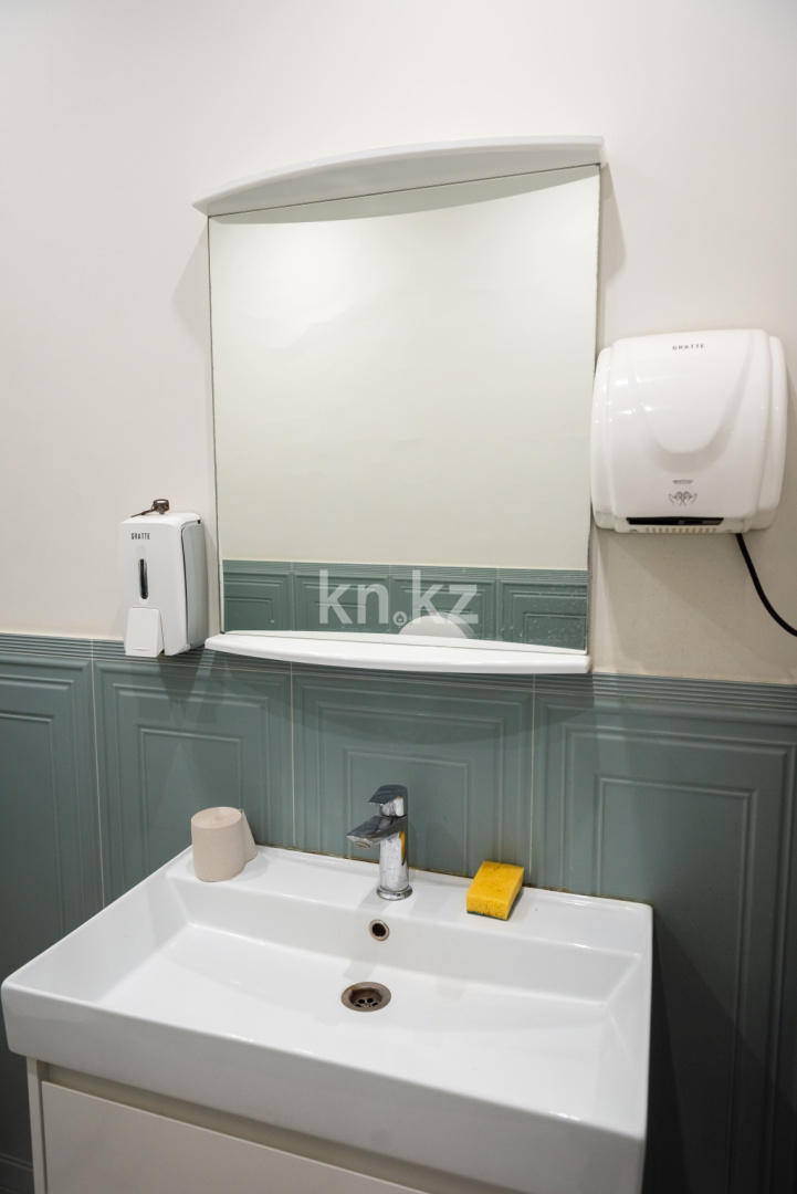 Продажа , 300 м², ул. Муканова, дом  53 в Караганде - фото 9