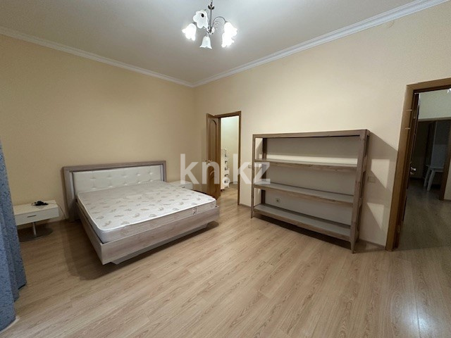 Аренда 4-комнатной квартиры, 150 м², ул. Достык, дом  1 в Астане - фото 7