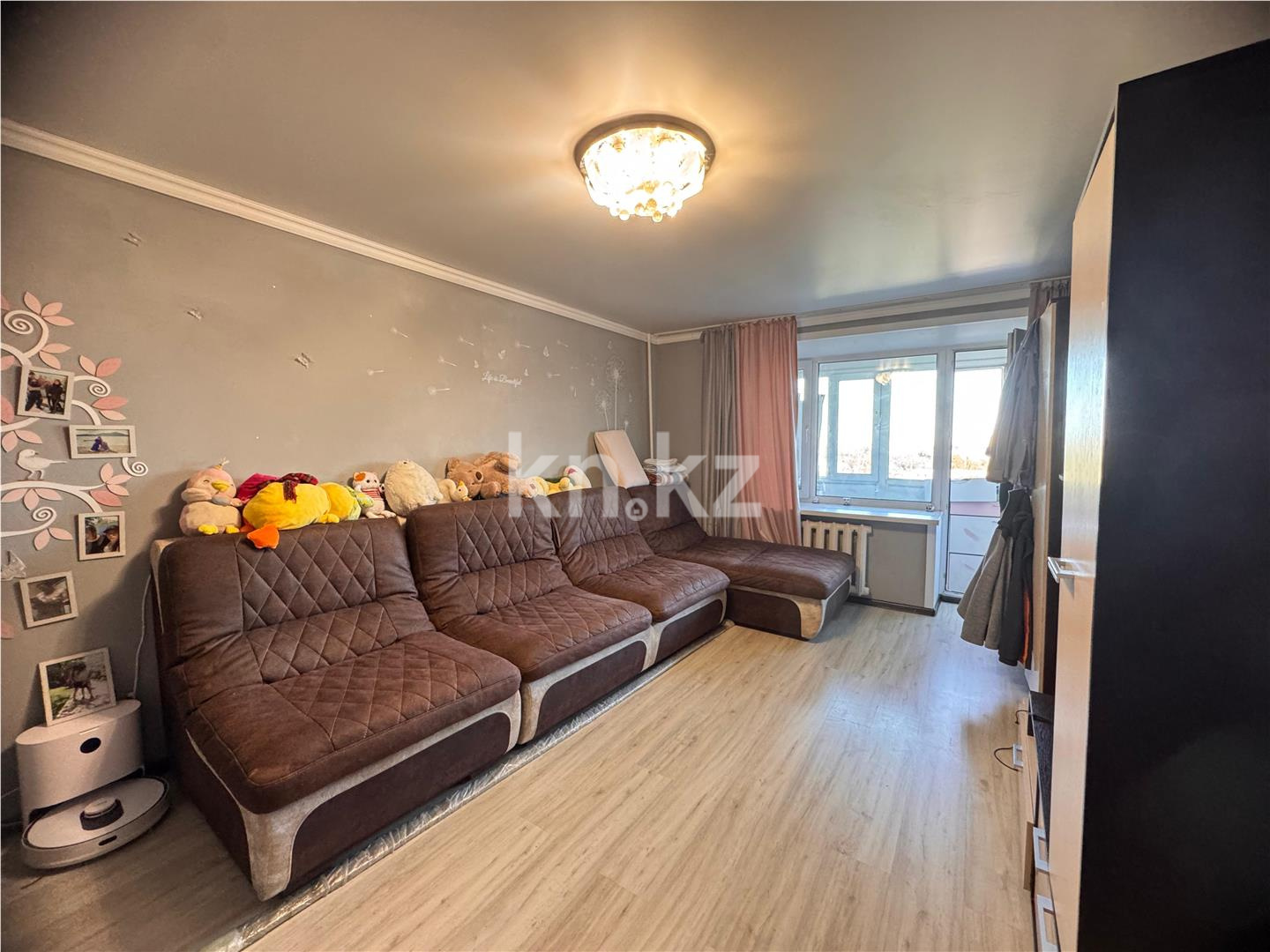 Продажа 4-комнатной квартиры, 100 м² в Караганде