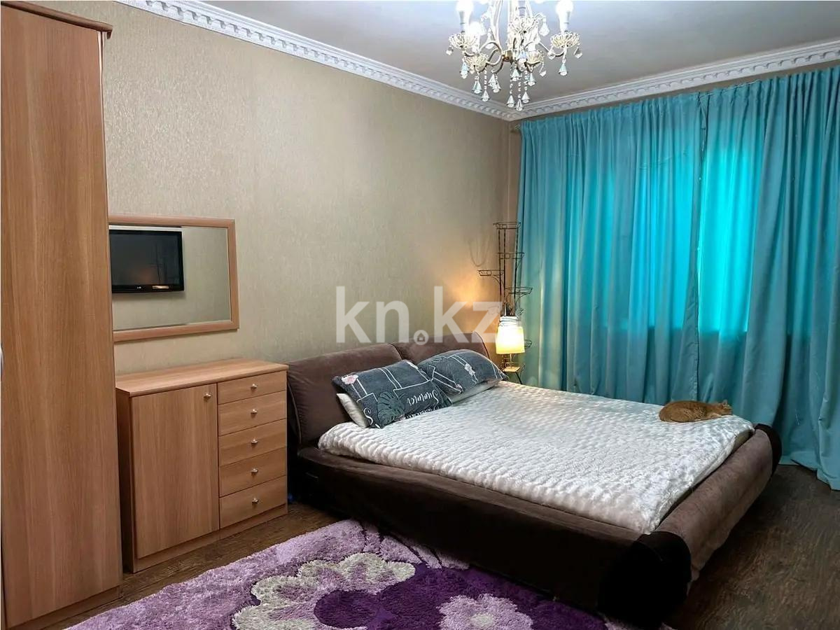 Продажа 3-комнатной квартиры, 62 м², мкр-н Аксай-2, дом  76 в Алматы - фото 2