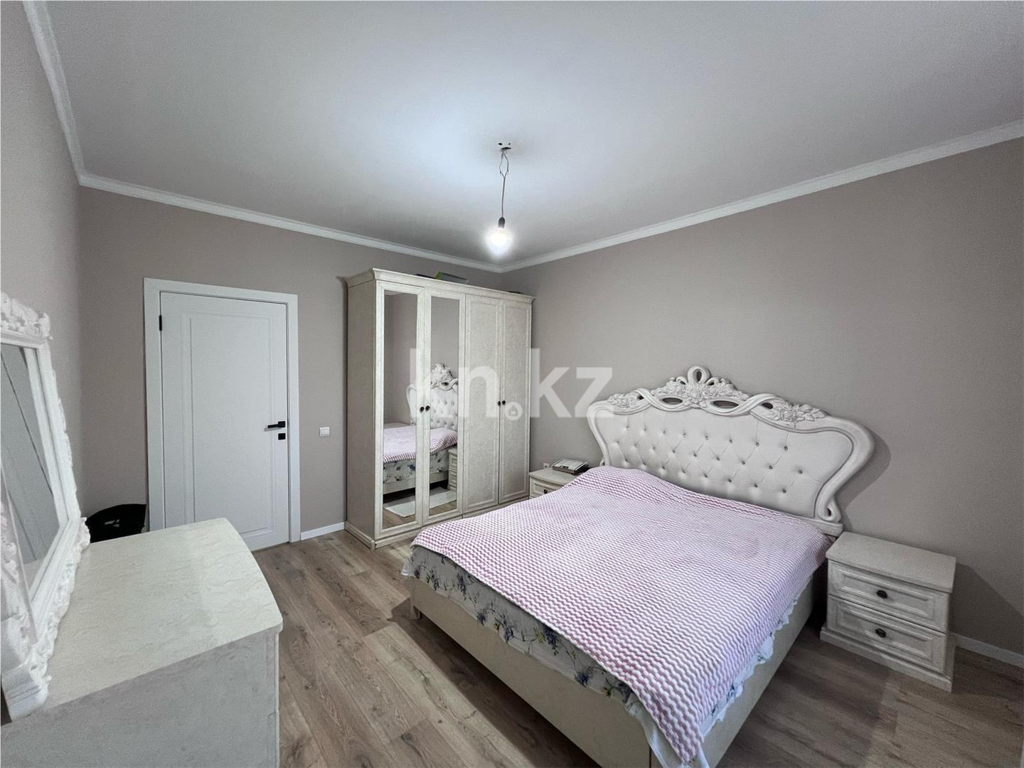 Продажа 3-комнатной квартиры, 89 м², пр. Шахтеров, дом  52 в Караганде - фото 4