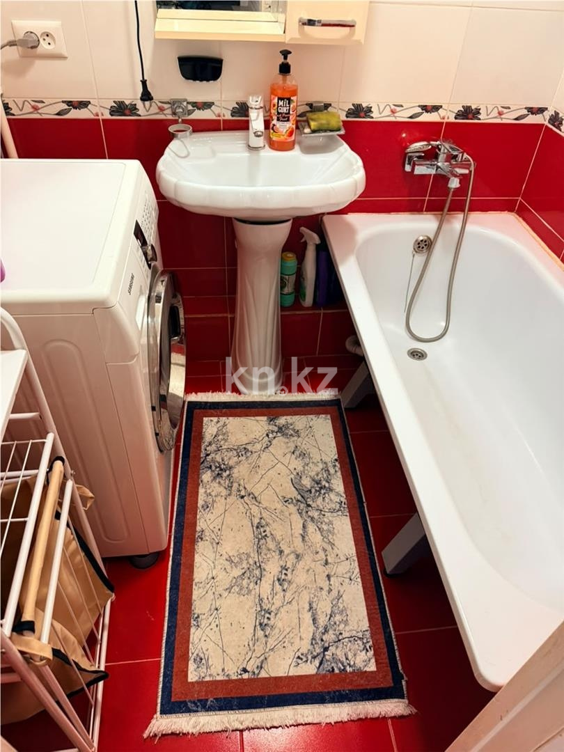 Продажа 3-комнатной квартиры, 68 м² в Караганде - фото 19