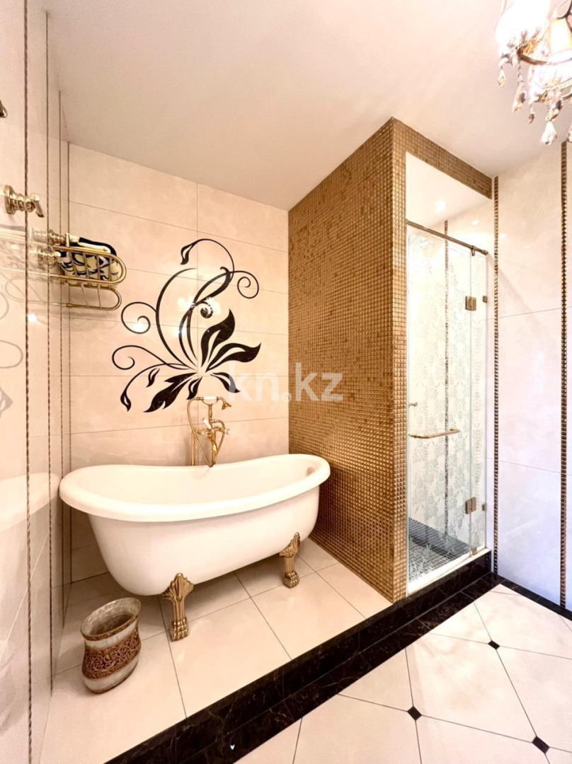 Продажа 3-комнатной квартиры, 162.8 м² в Астане - фото 20