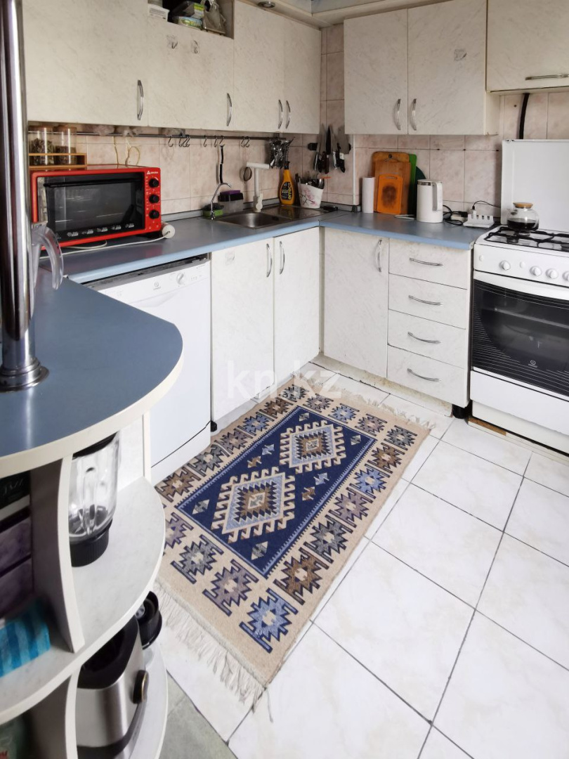 Продажа 3-комнатной квартиры, 63 м² в Алматы - фото 4