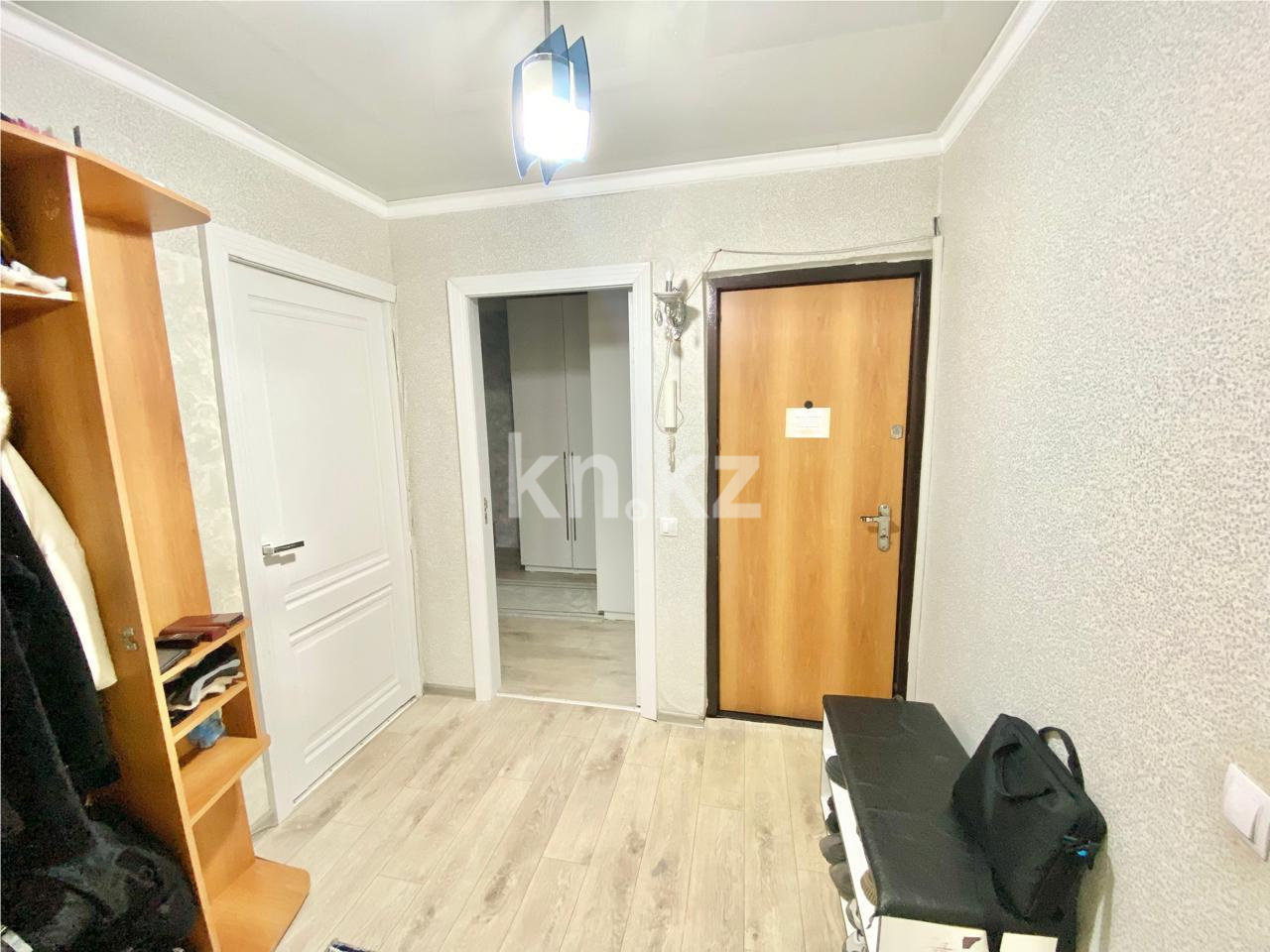 Продажа 4-комнатной квартиры, 76 м², ул. Университетская, дом  17/2 в Караганде - фото 11