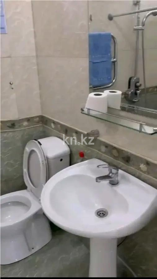 Продажа 3-комнатной квартиры, 70 м², ул. Наурызбай батыра, дом  21/2 в Алматы - фото 3