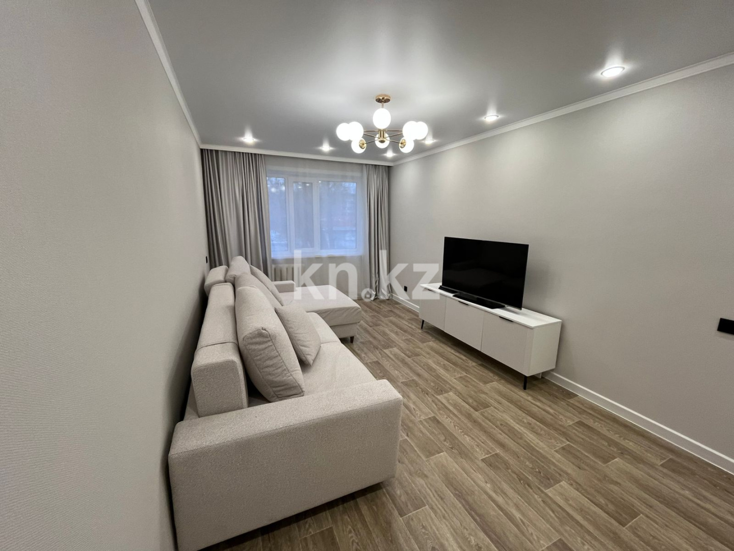 Продажа 2-комнатной квартиры, 50 м², пр. Республики в Караганде