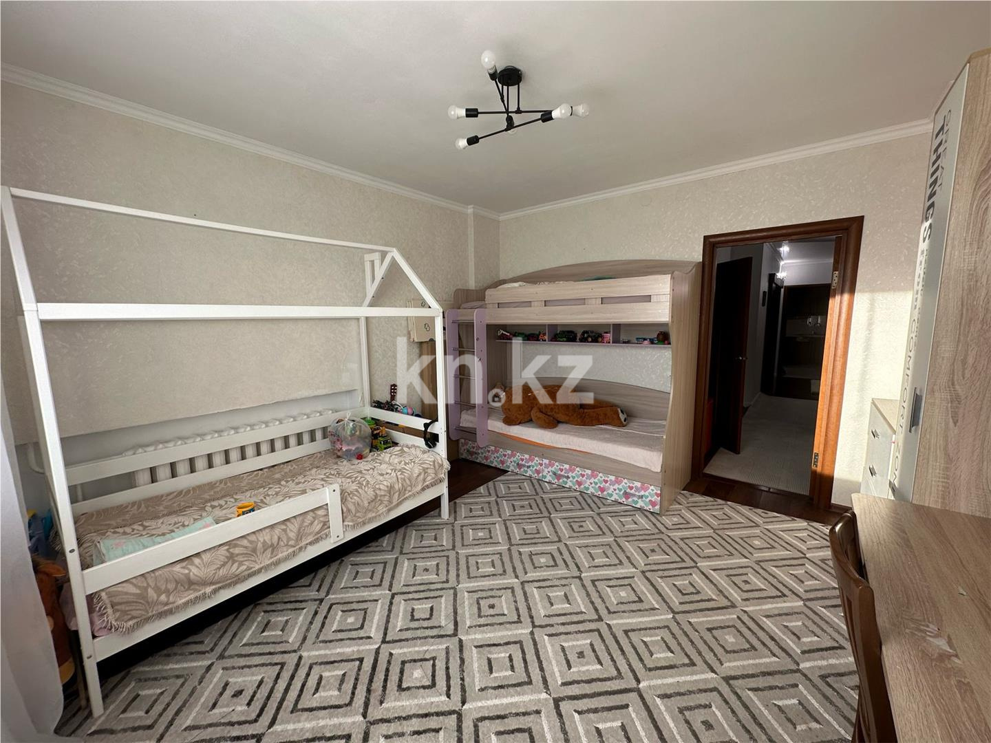 Продажа 3-комнатной квартиры, 110 м², ул. Куйши Дина в Астане - фото 4