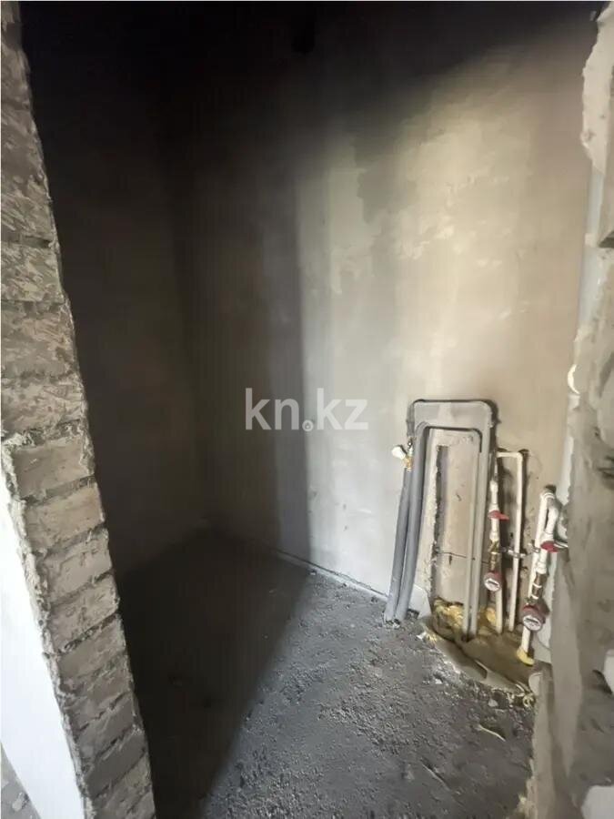 Продажа 4-комнатной квартиры, 100 м² в Караганде - фото 4