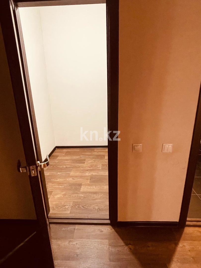 Продажа 2-комнатной квартиры, 80.5 м², ул. Нарикбаева, дом  12 в Астане - фото 9