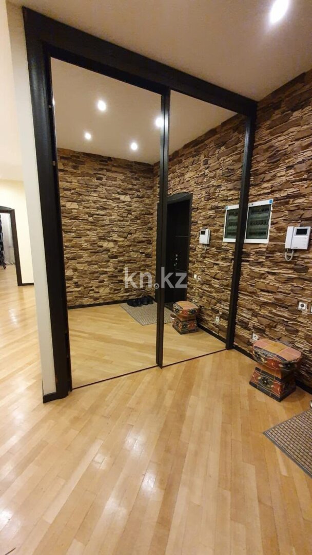 Продажа 4-комнатной квартиры, 220 м² в Алматы - фото 26