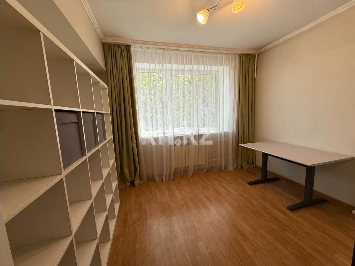 Продажа 4-комнатной квартиры, 89 м², ул. Жандосова, дом  84 в Алматы - фото 4