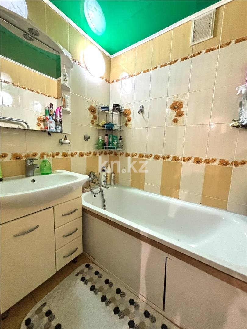 Продажа 4-комнатной квартиры, 99 м² в Караганде - фото 15