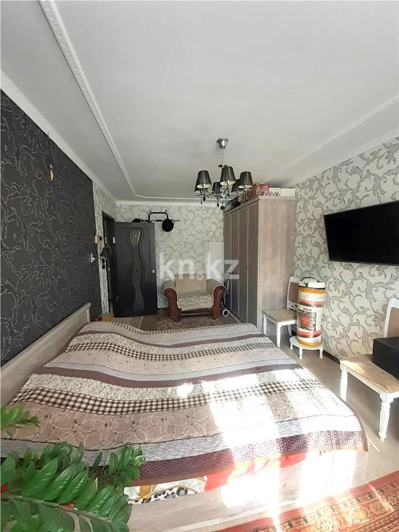 Продажа 3-комнатной квартиры, 64 м², пр. Республики в Караганде - фото 4