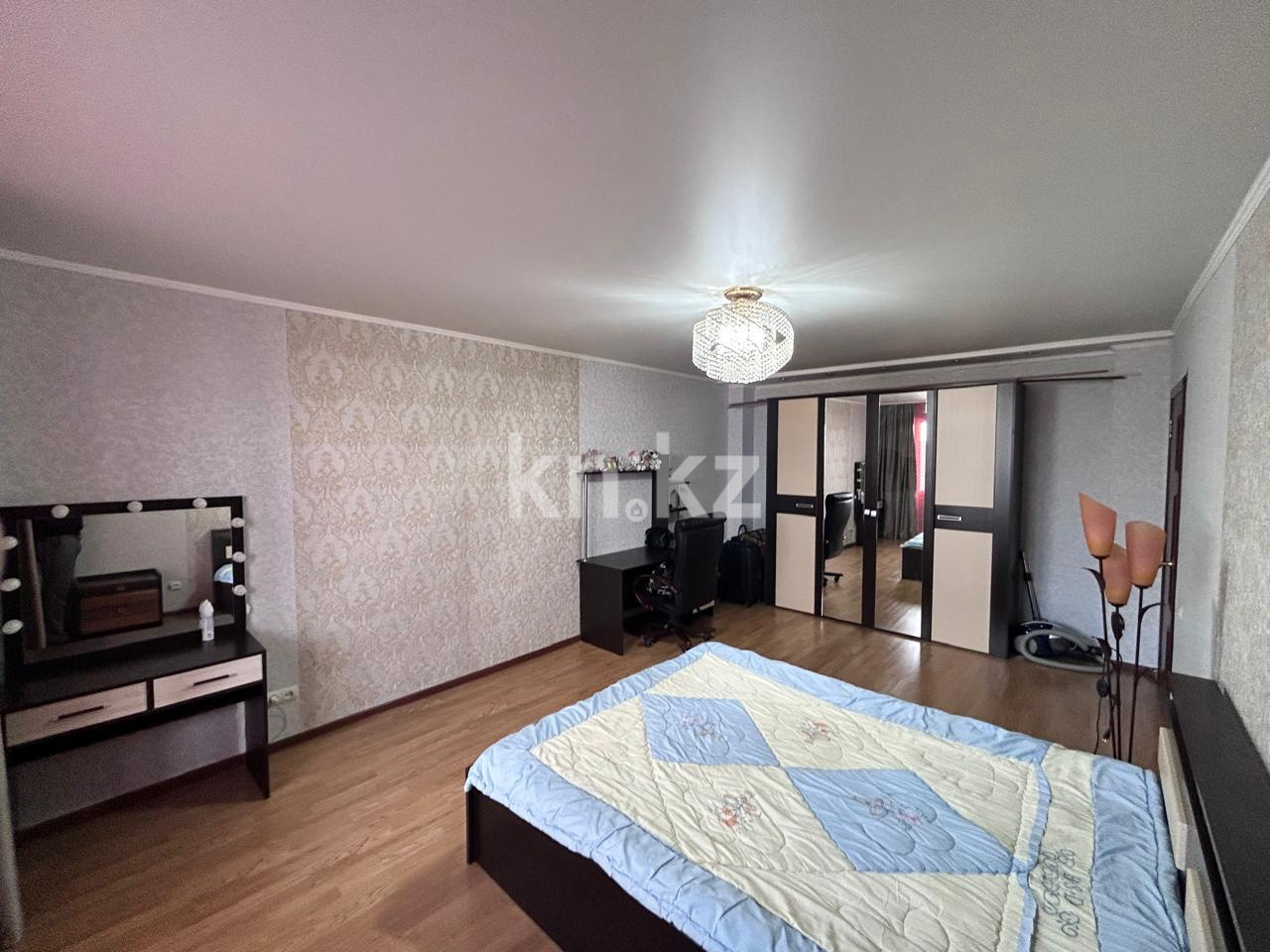 Продажа 4-комнатной квартиры, 107 м², ул. Кенесары в Астане - фото 6