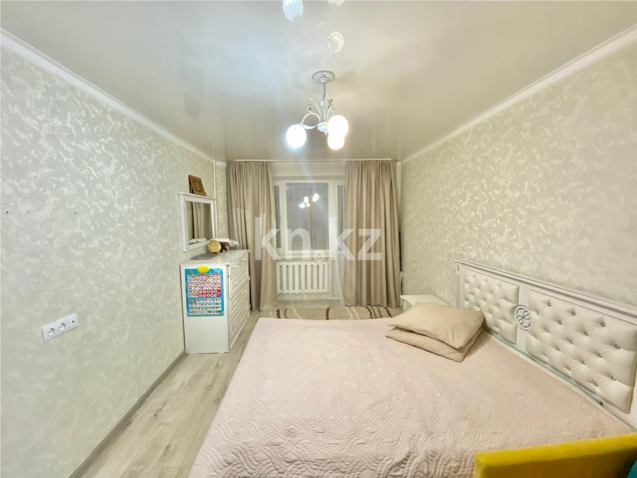 Продажа 4-комнатной квартиры, 76 м², ул. Университетская, дом  17/2 в Караганде - фото 9