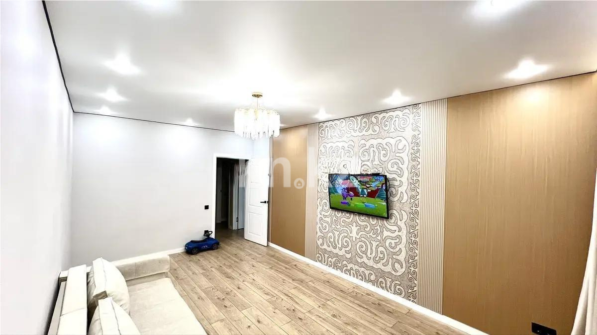 Продажа 3-комнатной квартиры, 68 м², ул. Нажимеденова, дом  64 в Астане - фото 2