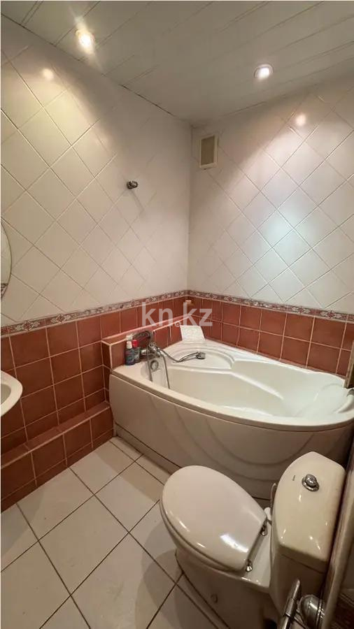 Продажа 3-комнатной квартиры, 61.8 м², ул. Елебекова, дом  27 в Алматы - фото 5