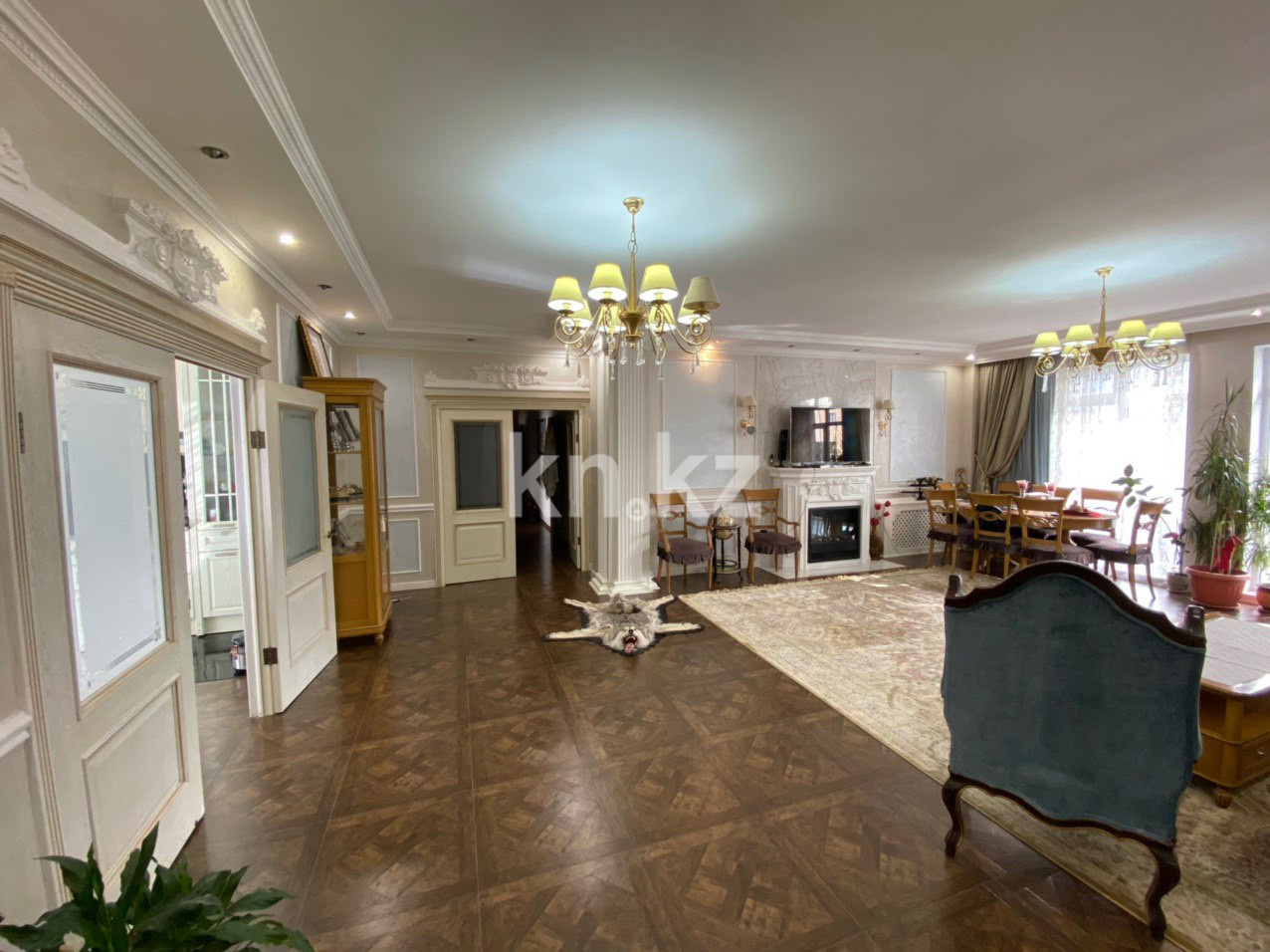 Аренда 5-комнатной квартиры, 210 м², ул. Сарайшык, дом  38 в Астане - фото 3