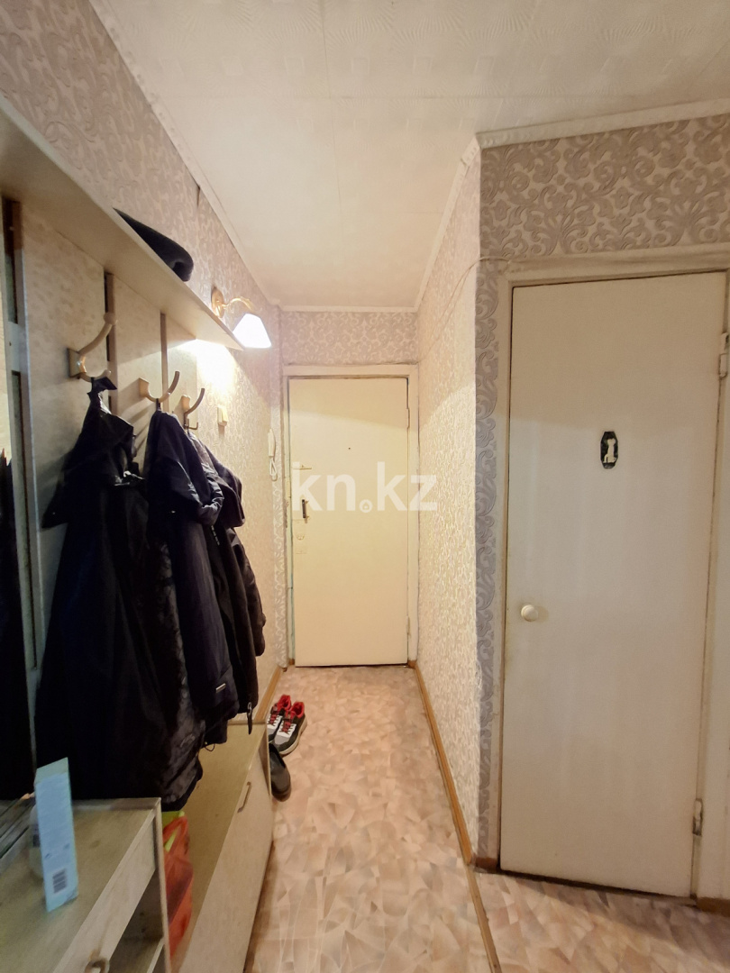 Продажа 2-комнатной квартиры, 45 м², 11а мкр., дом  14 в Караганде - фото 16