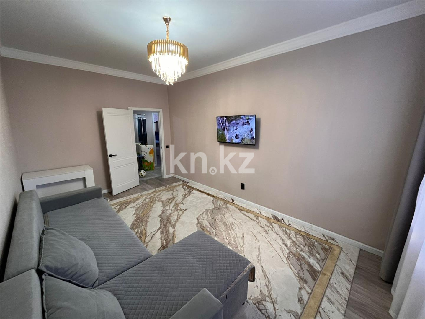 Продажа 2-комнатной квартиры, 65 м², ул. Муканова в Караганде